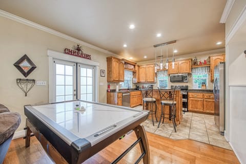 Full sized air hockey table