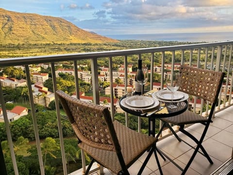 Dinnertime on the west side - patio
