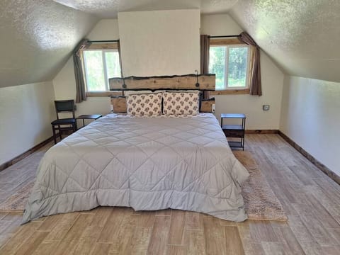 King size bed