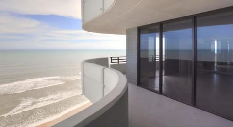 Wrap around balcony