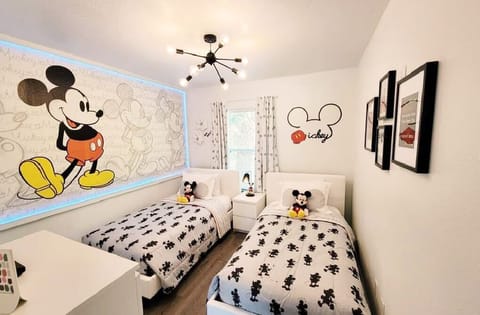 Bedroom 3 - 2 twin Mickey Theme
