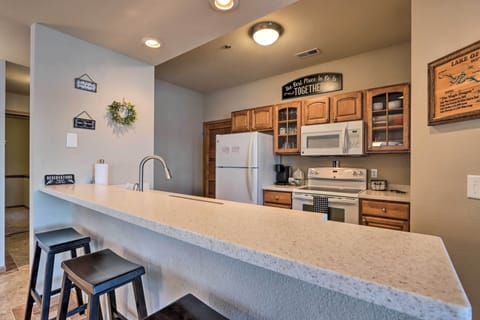 Kitchen | Fully Equipped
