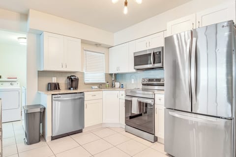 Kitchen | Cooking Basics | Spices | Toaster | Blender