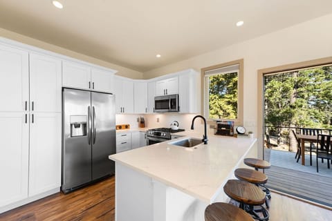 This fully equipped kitchen will inspire you to bake or cook!
