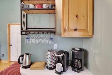 Beverage bar. Coffee, tea & hot chocolate provided.