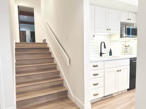 d780b7e2-27a9-489c-aae0-37e42836b5d8