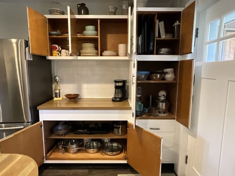 We’ll stocked kitchen