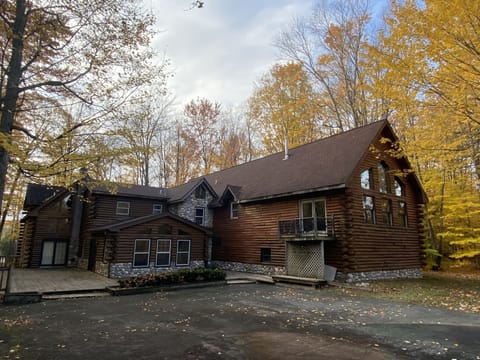 Rear view of Lake Leelanau Cabin