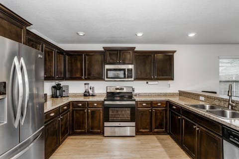 Fully equipped kitchen has everything you need for family meals