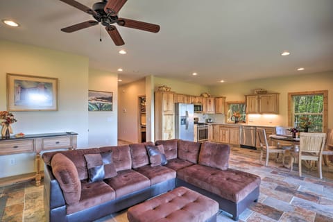 Living Room | Free WiFi | Central A/C & Heat