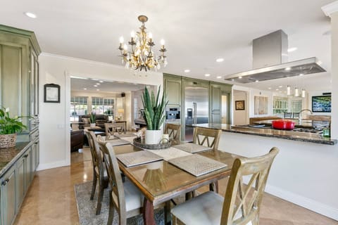 Dining room looking toward kitchen