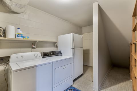 Down stair laundry room