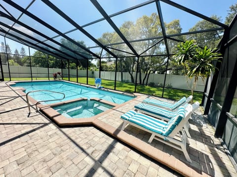 16x32 Ft Heated Pool and Spa 