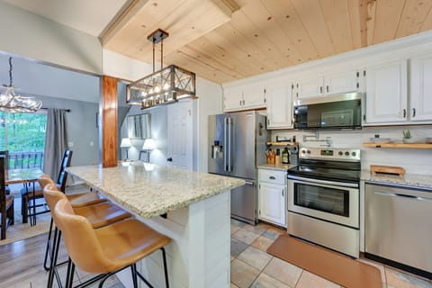 Kitchen | Cooking Basics | Island Seating