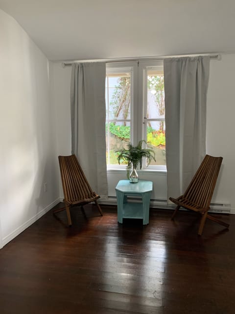 Welcome to the Jemh Cottage in the Thousand Islands.  Cottage in Wellesley Island