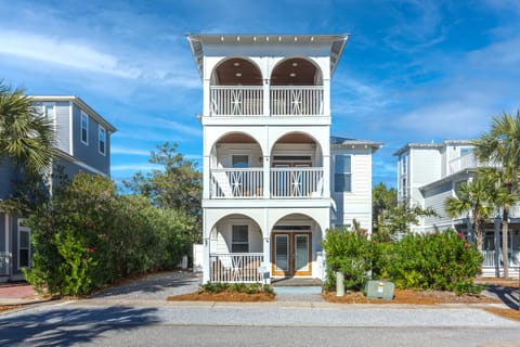 Beautiful 3 story home in the heart of Seacrest, Rosemary & Alys Beach area