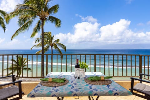 Broad ocean views for miles