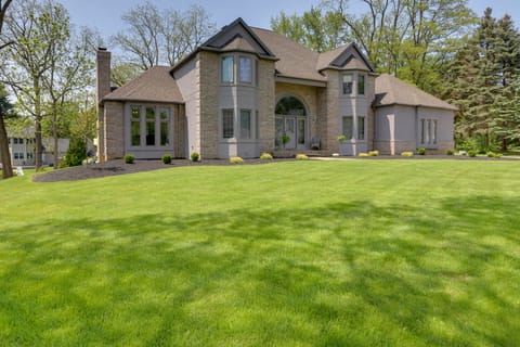 Amherst Vacation Rental | 4BR | 2.5 BA | 3,700 Sq Ft | Stairs Required to Enter