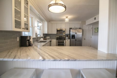 Kitchen and kitchen bar