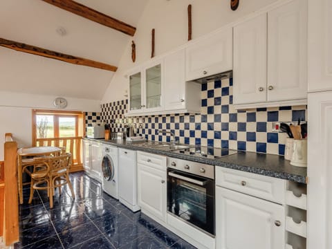 Kitchen | Robin’s Nest - Paith Holiday Cottages, Capel Seion, near Aberystwyth