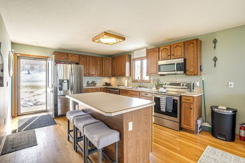 Kitchen | Fully Equipped | Cooking Basics