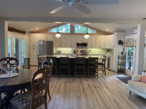 Eat in kitchen and dining area