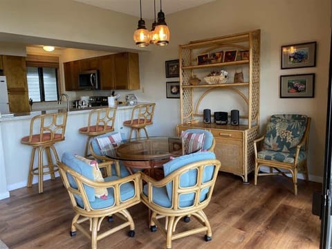 A few barstools so you can hang out with the Chef of your group