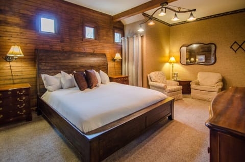 Bostwick Room Photo 03