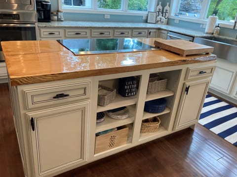 Kitchen Island