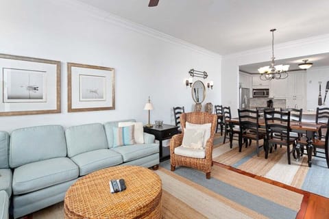 Waterfront 212 - Open Concept