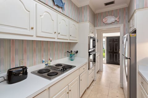 412 Butler - Kitchen