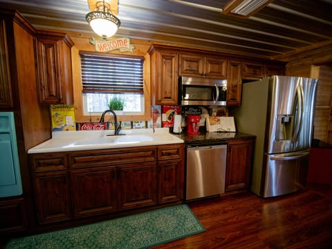 Microwave and Dishwasher for your convenience.