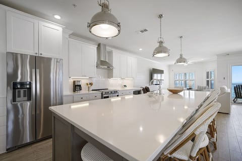 Crystal Dreams - Crystal Beach - Kitchen