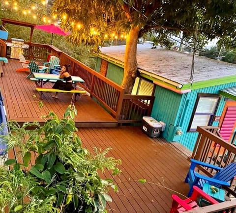 Patio and Grilling Area (3)