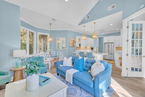 2nd living room with tv