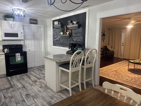 Kitchen counter seating