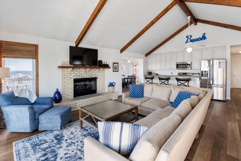 NHCB51: All Decked Out l Top Level Living Area - Fireplace Not Available For Guest Use