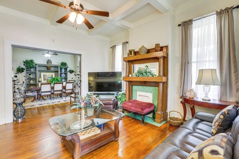 Albany Vacation Rental | 3BR | 2BA | 3,104 Sq Ft | Stairs Required