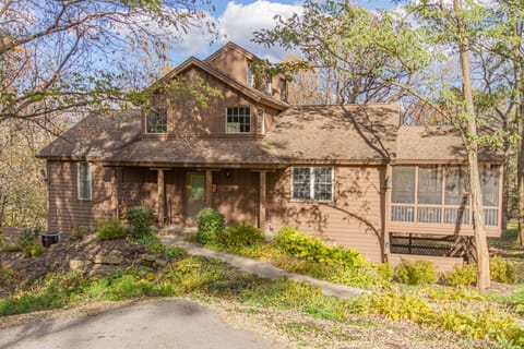 Welcome to Valleywood Villa, your perfect retreat for your next Galena Country getaway.