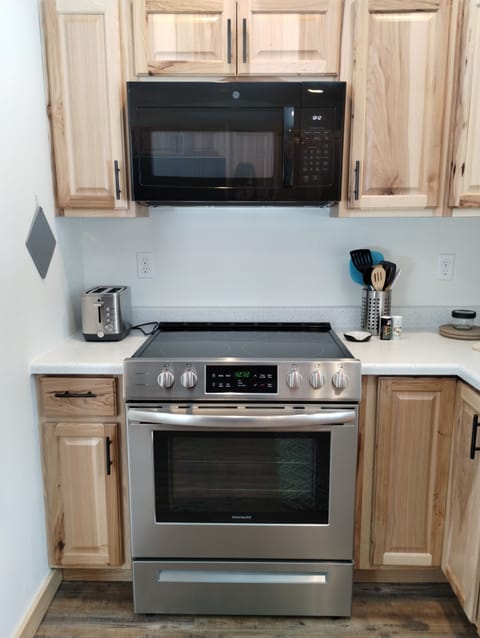 Brand new electric flat top stove/oven