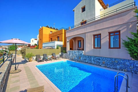 Building Exterior, Outdoor, Pool