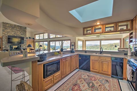 Fully Equipped Kitchen | Cooking Basics Provided