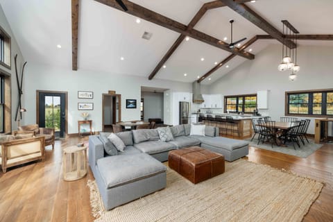 Great open concept living area | Main Level