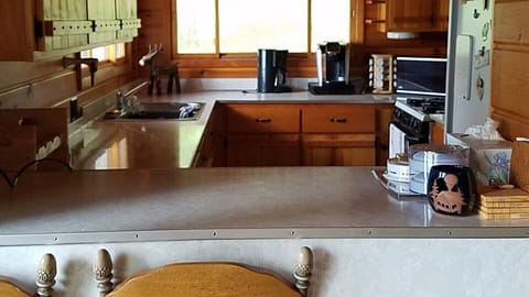 Enjoy meals (or working) at the breakfast bar facing the lake 