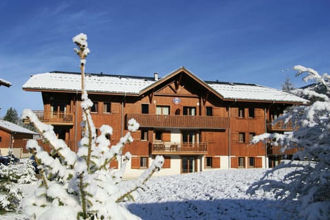 Holiday Home Exterior [winter]