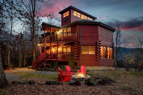 Side view of the Mountain cabin, amazing views