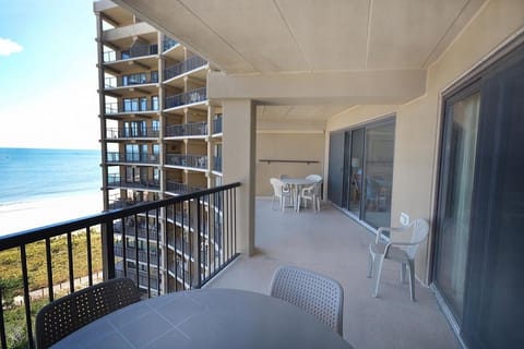 HIGHPOINT-SOUTH-7D-BALCONY-VIEW