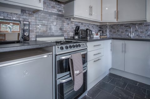 Lilac Cottage - 1 Bedroom Cottage - Amroth (11354)