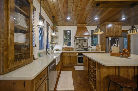 Stainless steel appliances are found in the kitchen!