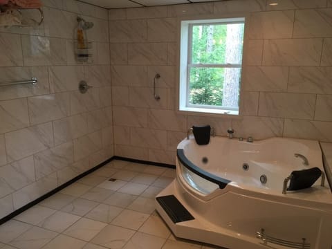 Jacuzzi tub and shower ready to go!